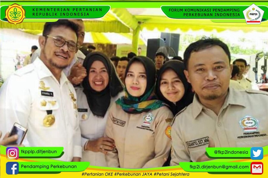 fkp2indonesia's tweet photo. Selamat Ulang Tahun Bapak @Syahrul_YL Menteri Pertanian RI dari kami penyuluh perkebunan (TKP &amp; PLP-TKP).

Semoga diberikan kesehatan, kesuksesan dan kekuatan selalu dalam mengemban tugas untuk pertanian semakin maju dan perkebunan jaya ✊✊

#HUT #MenteriPertanian https://t.co/tweSHvhp8S