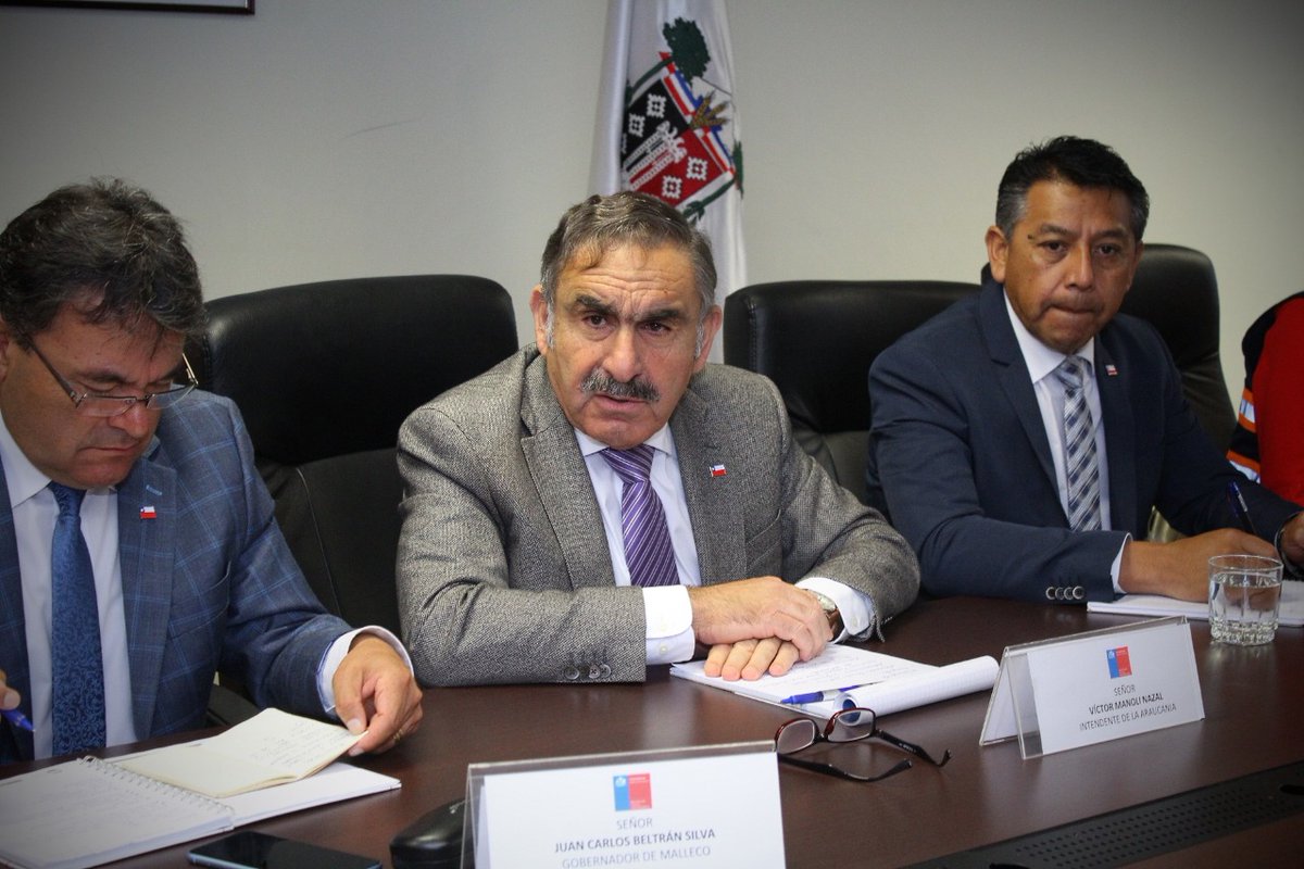 SeremiSalud_IX's tweet photo. El Intendente @ManoliNazal lidera comité autoridades sanitarias de la región para coordinar acciones regionales respecto al #covid19chile y adoptar medidas preventivas que resguarden la salud de la población. @katiajeaguz https://t.co/tjc6snSY08