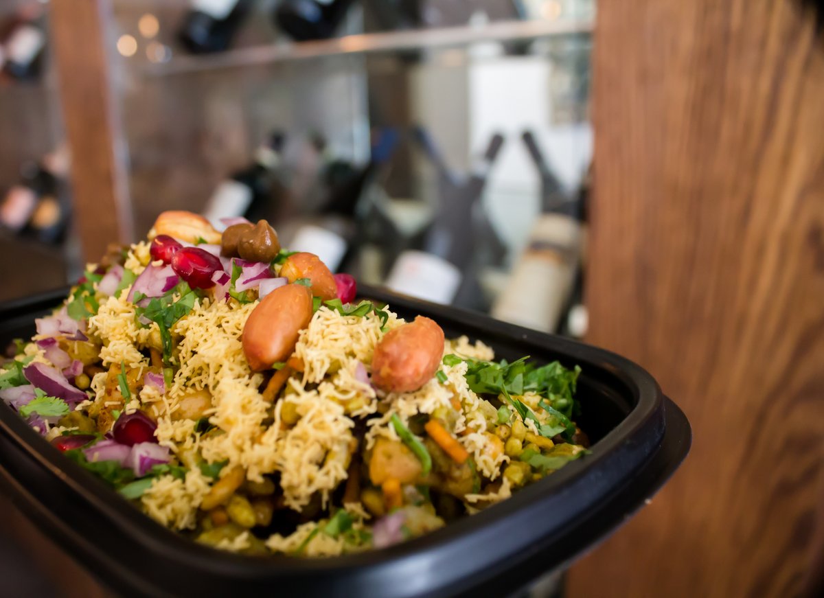 Tapasya Kitchen have a serious love of Indian Street Food 🔥

We create a true taste of India using delicious locally sourced ingredients.

#TapasyaKitchen #IndianStreetFood #spiceupyourlife #tastebuds #spices #freshfood #streetfood