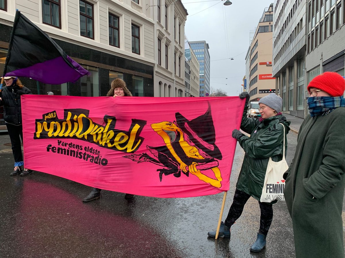 RadiOrakel at the Women's Day parade last week! <3