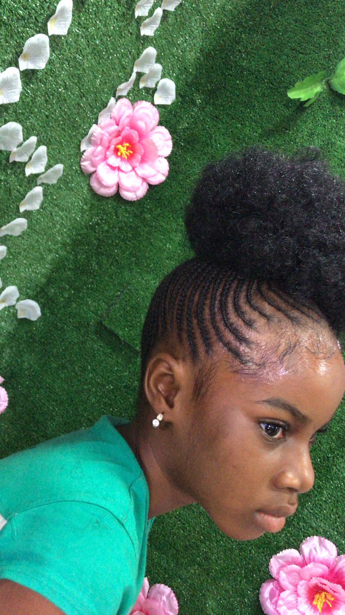 Aduke_Adeh's tweet photo. Doubting what we can do @beautyembassy just walk in to the salon and give us a trial https://t.co/kaieWUBVWi