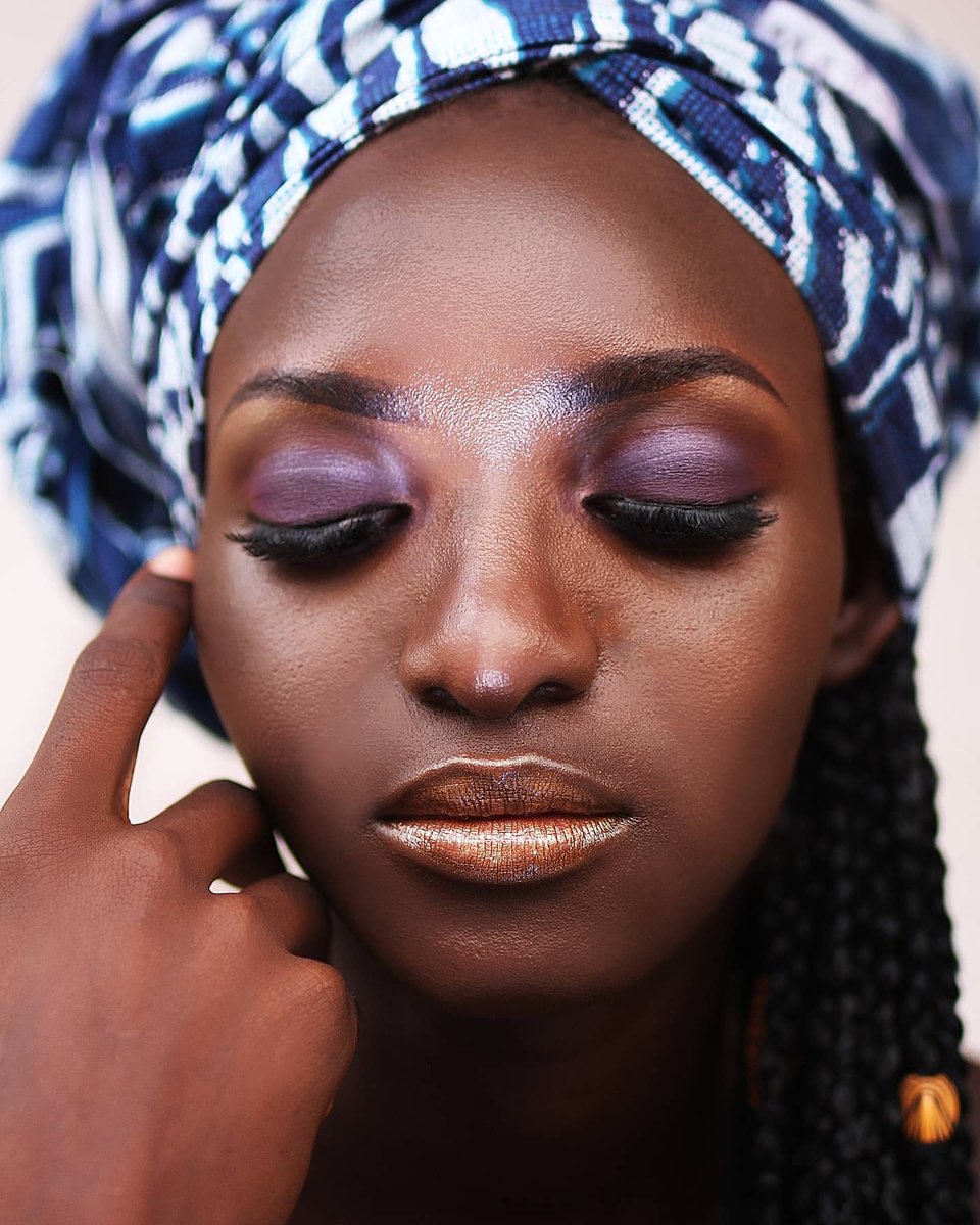florexkengne's tweet photo. Bonjour #TT237 
Protect your melanin, love your skin,black beauty come in all shades.  Model : #Rachida, 
photo : #ingridBassama , 
mua &amp; headwrap : #rexiacaps https://t.co/4pyHMuCBC0