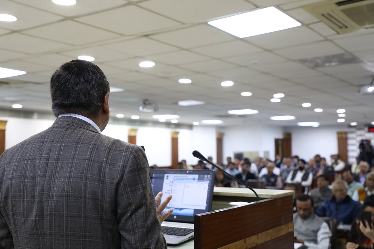 nwmgoi's tweet photo. A #National Workshop on " Catch the Rain: Rain Water Harvesting and Artificial Recharge Structures for Water Conservation” was organized by National Water Mission at Scope Complex, NewDelhi. 
#NWM #MoJS
#HarEkKaamDeshKeNaam #RainwaterHarvesting #SaveWate https://t.co/F9cHMbhtrb