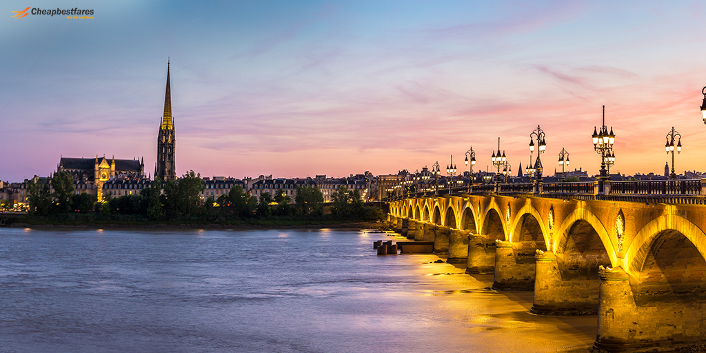 cheapbestfare's tweet photo. A small port city in southwestern #France, #Bordeaux is known as a wine lover’s paradise. The city offers a lot of cool things to do around the area to its #tourists. https://t.co/qkg3Gi41fu
