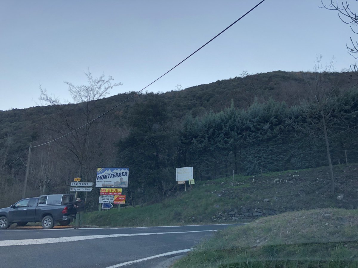 RicardMoren's tweet photo. @bibliofab66 #hamlets research @UABBarcelona:
MONTFERRER commune #PyrénéesOrientales #France:
187 inhabitants (INSEE2014) including 38 immigrants:
19 #immigrantWomen & 19 #immigrantMen.
#micropobles #Vallespir #RuralEUROPE
#RURALimmigration #Montferrer #EU
Info: https://t.co/fod9N0mV3d
📷2020 https://t.co/HmxBB8pjQf