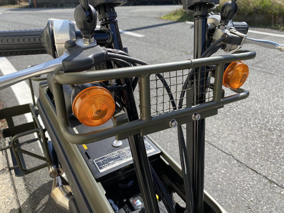 るぅ ありがとう Twitterissa 陸上自衛隊偵察用モトコンポ 大まかな形は完成 無線機の代わりに5lジェリ缶 を詰めるようにサイドガードを加工 あとはステンシル作って文字入れたり自衛隊コスプレ道具集めたり