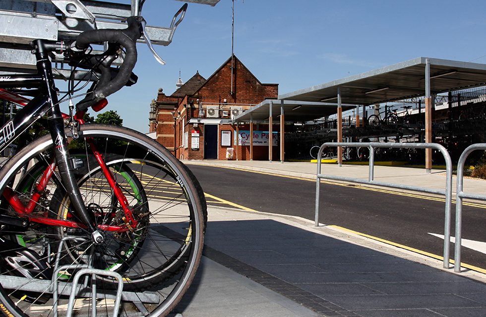 yourcolchester's tweet photo. Do you cycle in Colchester? Check out our Bikewise campaign to encourage people to keep their bikes secure with a good quality lock https://t.co/hW6EbFC7qP #bettercolchester #bikewise @EssexPoliceUK https://t.co/o8HbwWRDzo