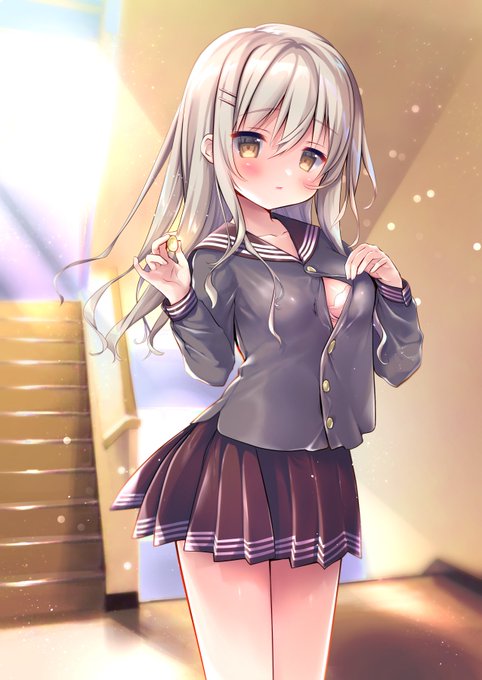 「わたしの第二ボタン…もらってくれる?」 