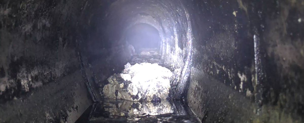 🤮 This is a giant mass of congealed wet wipes 🤮
Wipes don't just disappear down the toilet and dissolve, they clump together and cause havoc in the sewers. Please remember to only flush the 3P's:
🧻 Paper (toilet paper only)
💧 Pee
💩 Poo
bit.ly/2OuanKf