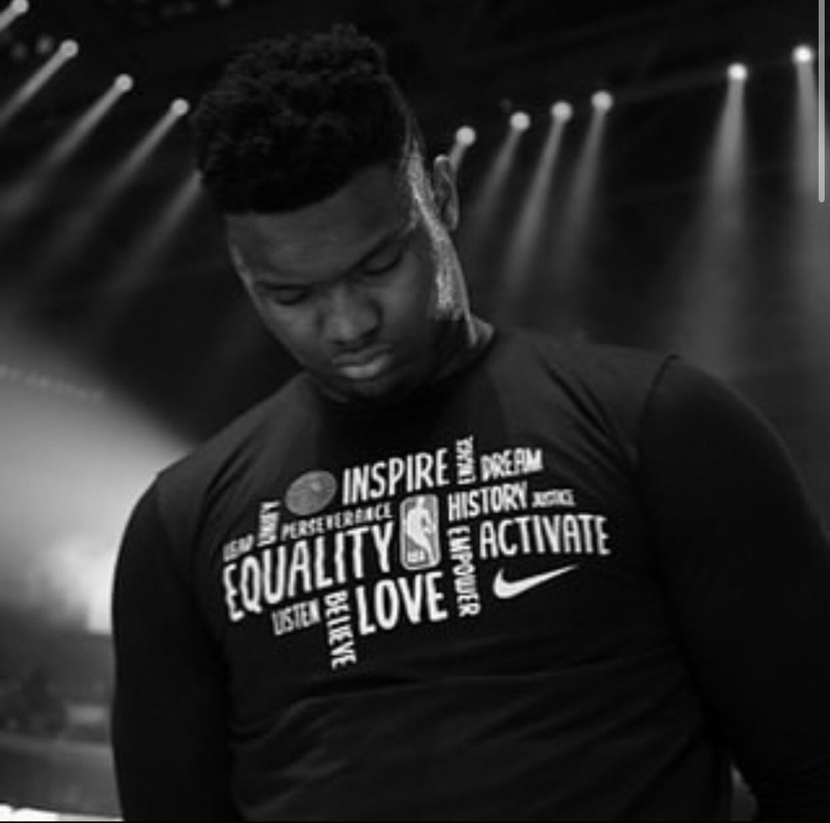 rowdyrebelz's tweet photo. 19 year old, New Orleans' Zion Williamson says he is pledging to cover the salaries for all of the Pelicans arena staff workers for the next 30 days. https://t.co/0Vwo6OuLaR