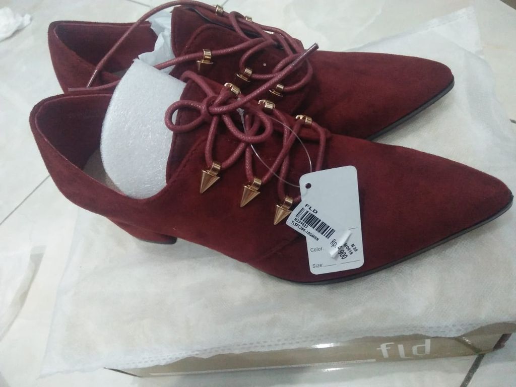 ErlinChesa's tweet photo. Dapatkan barang bekas berkualitas-ku, hanya di https://t.co/e7royPjBQn. #PreloID https://t.co/5kOu3jmo7T