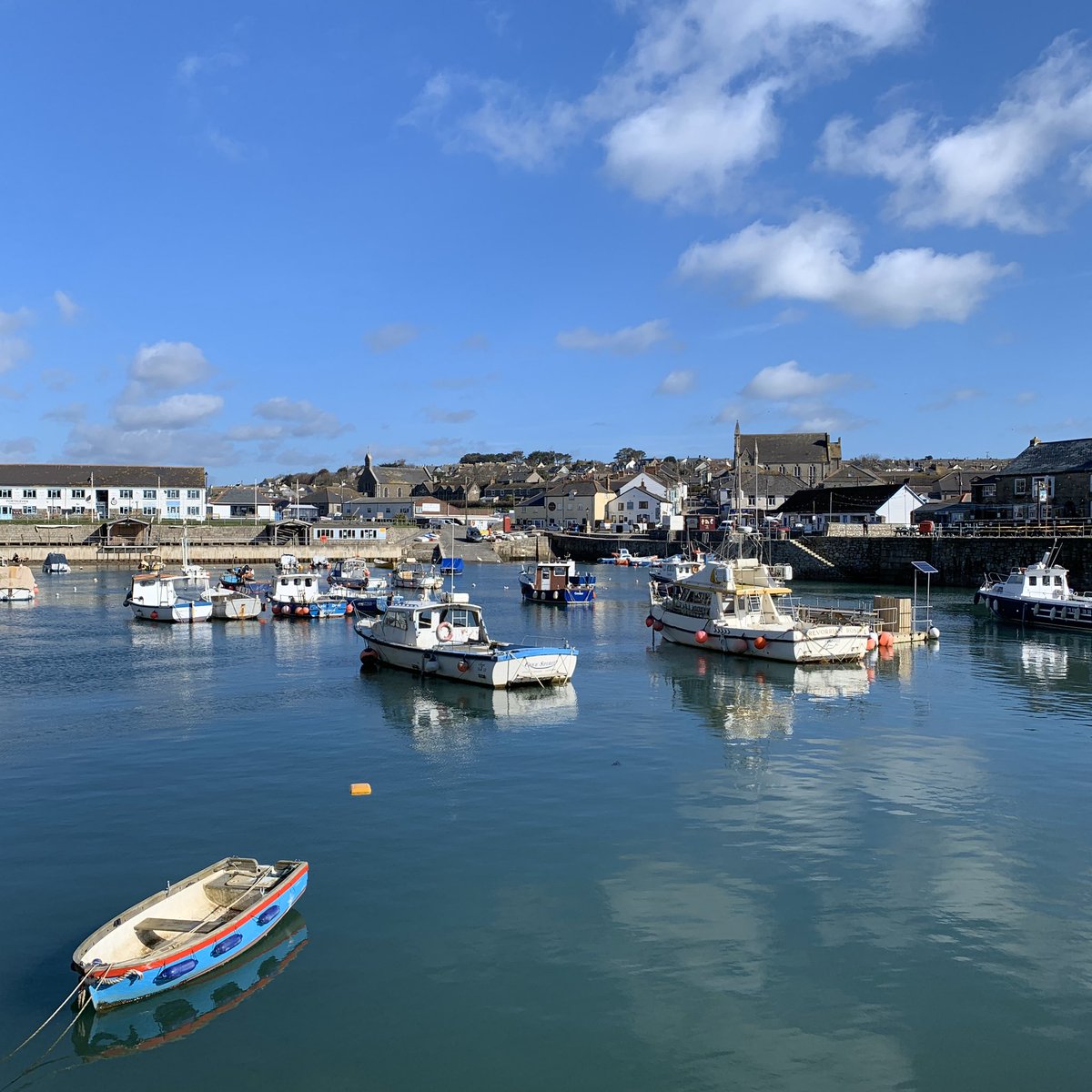 thetraveltrunk's tweet photo. At long last sunshine and blue sky before we all have to stay home for weeks, possibly months ! #porthleven #Cornwall #harbourviewcafe https://t.co/1ZZWBYnmao