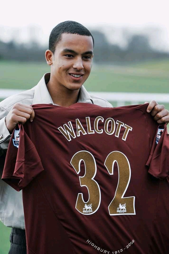 Happy birthday Theo Walcott 

31 years today 