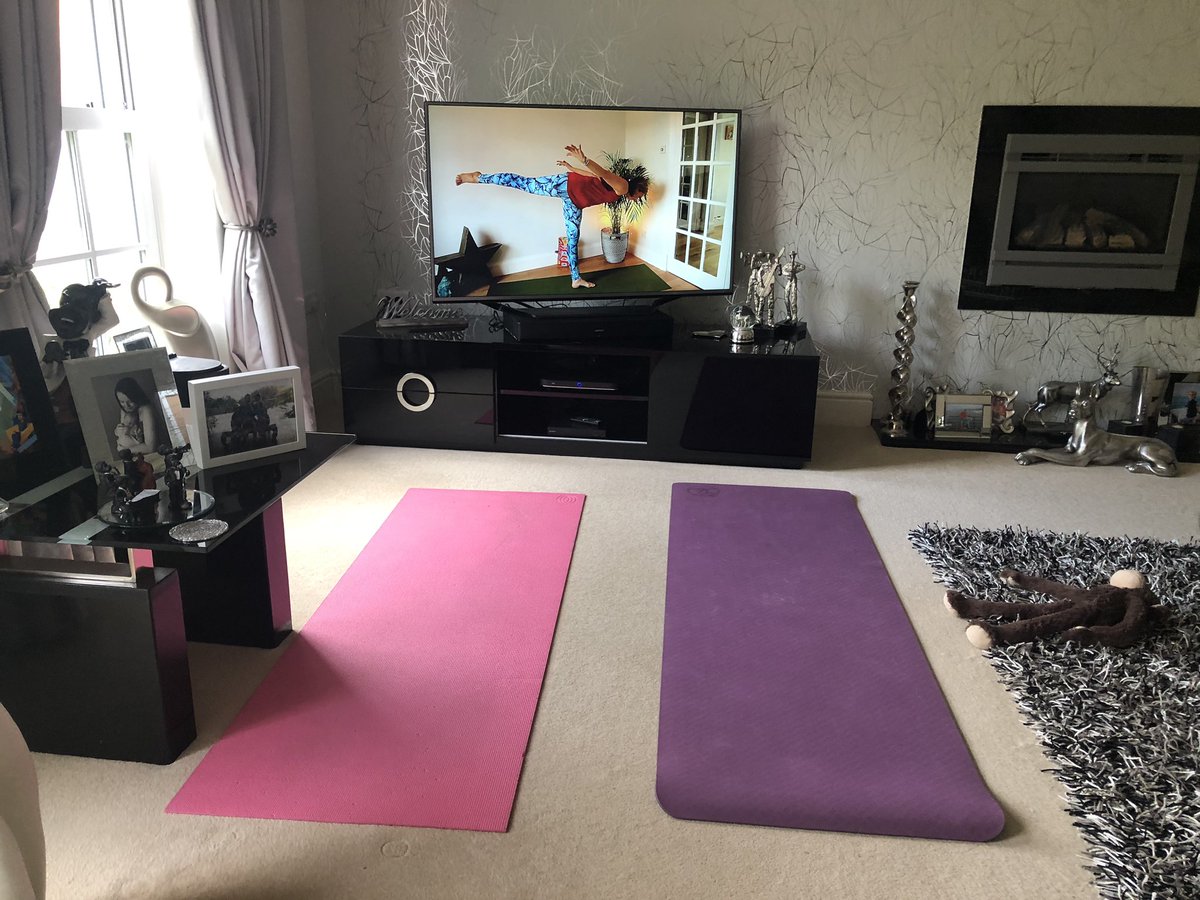 I know I’m biased but we just practised the best allover body stretch yoga class with Tabitha in the comfort of our own home Yoga To Move In A Way That Feels Good - it does exactly what it says on the tin  #moveinawaythatfeelsgood  #selfisolate #yogaathome
youtu.be/x46zkEngnb8