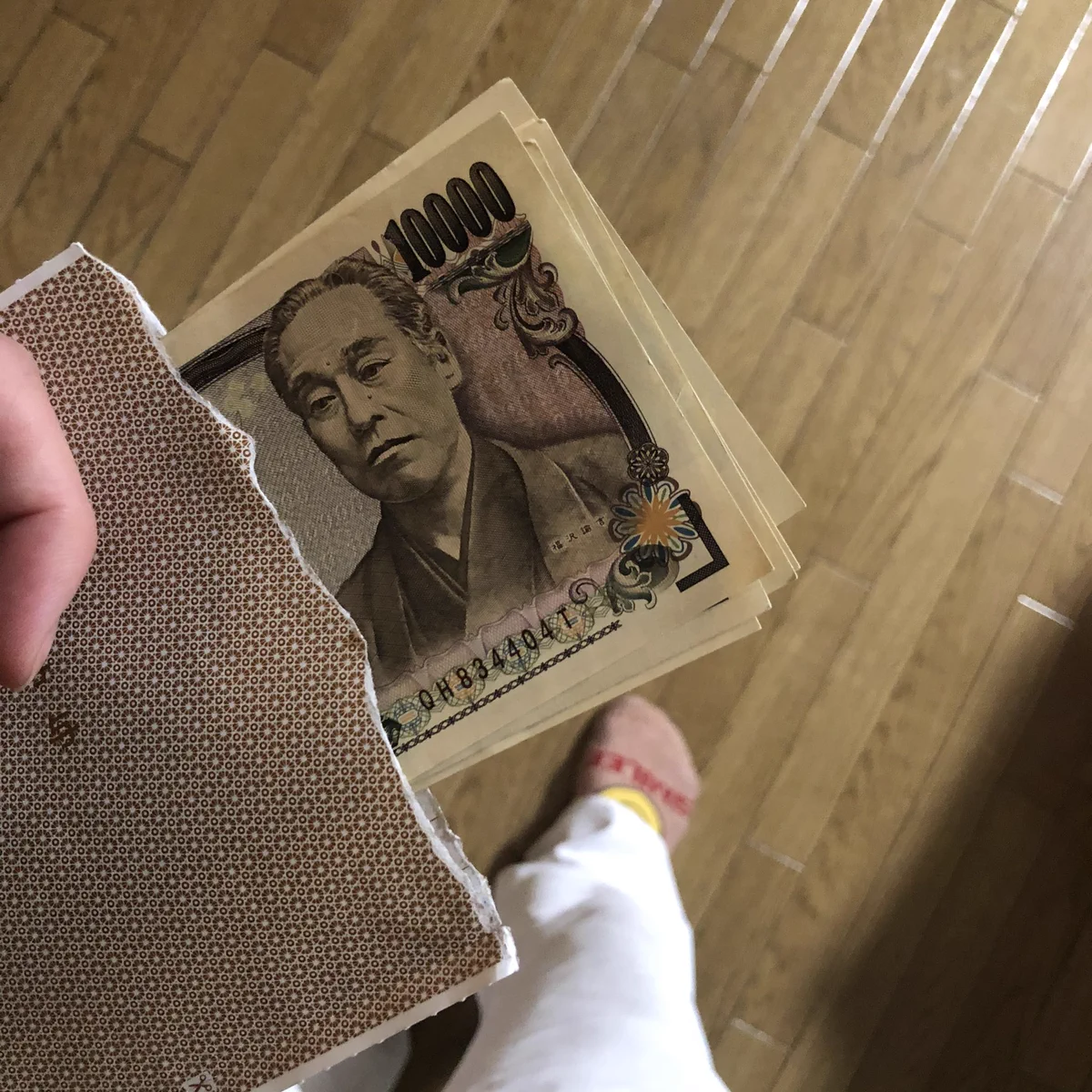 すごい！病院の理事長から臨時ボーナスで10万円支給される！