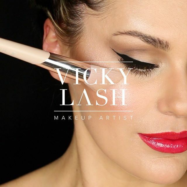 Ich bin für euch da! ❤️
Auch wenn wir uns derzeit nicht persönlich treffen können, möchte ich euch auf meine Online-Makeup Services hinweisen. 
Wie ihr vielleicht schon wisst, wurde meine Website überarbeitet und meine Makeup Coachings um eine Online Ver… ift.tt/2TVQwt0
