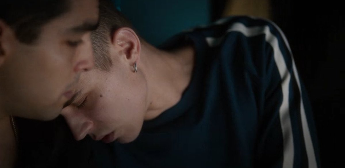 Cristianosmile's tweet image. ALERT! SPOILER #Elite3 

‘Che vuoi che faccia? 
Di cosa hai bisogno, dimmi’ 
‘Di te’ 
🥺🥺 
#EliteNetflix #Omander