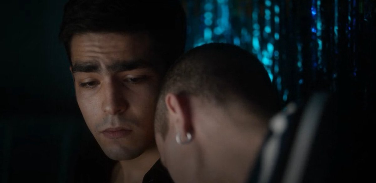 Cristianosmile's tweet image. ALERT! SPOILER #Elite3 

‘Che vuoi che faccia? 
Di cosa hai bisogno, dimmi’ 
‘Di te’ 
🥺🥺 
#EliteNetflix #Omander