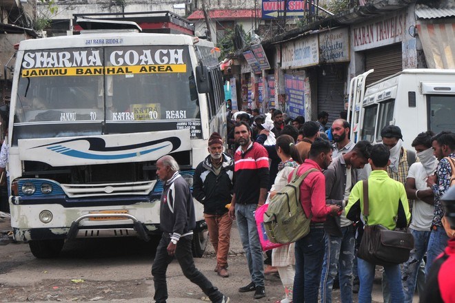 JKNews_7's tweet photo. Coronavirus: J&amp;K government orders all public transport to be disinfected daily https://t.co/CQSnC3NPrS https://t.co/X13eyepzVI