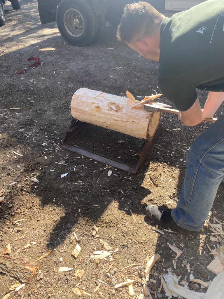 KimmerAcres's tweet photo. A little Sunday Funday chopping action followed by cooking me steak.. 🥰🔥🤘🏻 https://t.co/akB2PPjrKA
