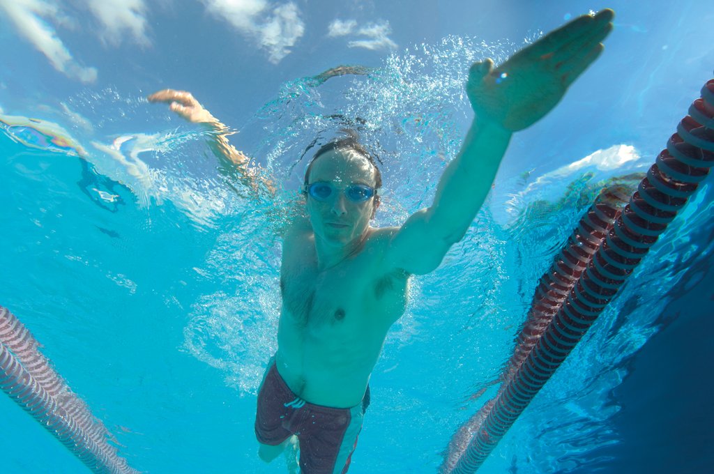 Why do you #loveswimming? 🌊

"I could only do a few lengths at first, but the water helps hold my body and relax. I can now do around 40 lengths [...] I feel so full of life after a session."

Find more inspirational stories from our members here > 
ow.ly/NNdI50yqrn7