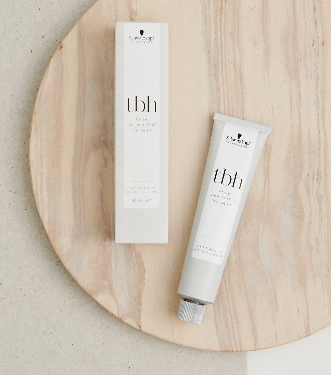 PeterandMarcus's tweet photo. 100% multidimensional coverage ✔️
natural-looking shine ✔️
50% less ammonia ✔️
tbh – true beautiful honest ticks all the boxes for clients looking to enhance, rather than mask, their natural shade
https://t.co/OkSg86oRMG
#betbh #haircolour #apassionforhair https://t.co/vWLHqJOh8X