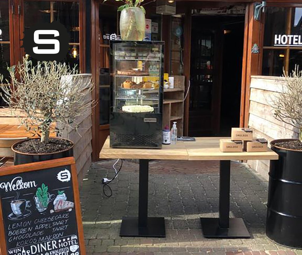 SMULPOT TO GO! 🍰☕️
  
We gaan gewoon met je mee naar huis: taart en koffie to go! Zien we je zo? 😉