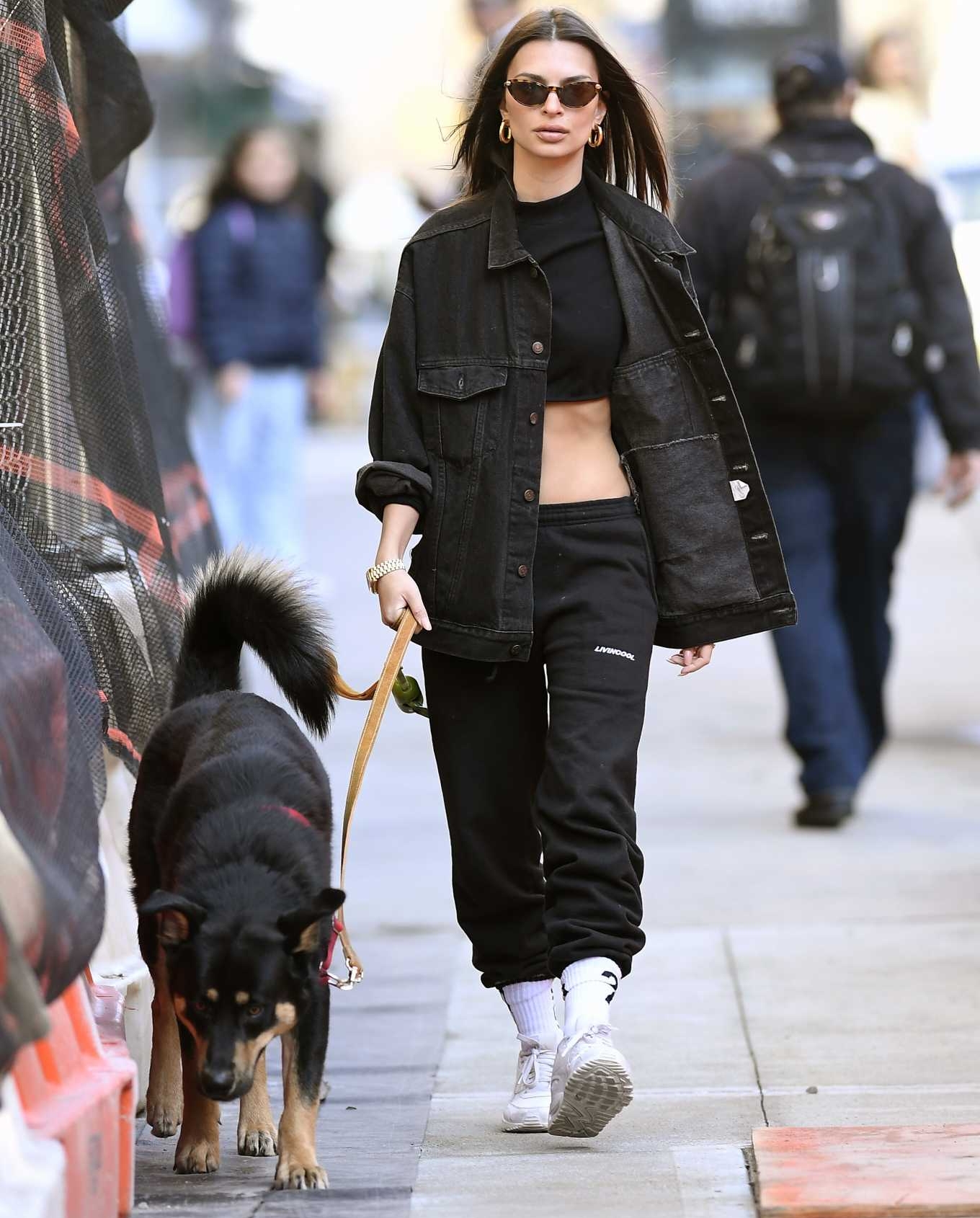 Emrata levi's jeans hot sale