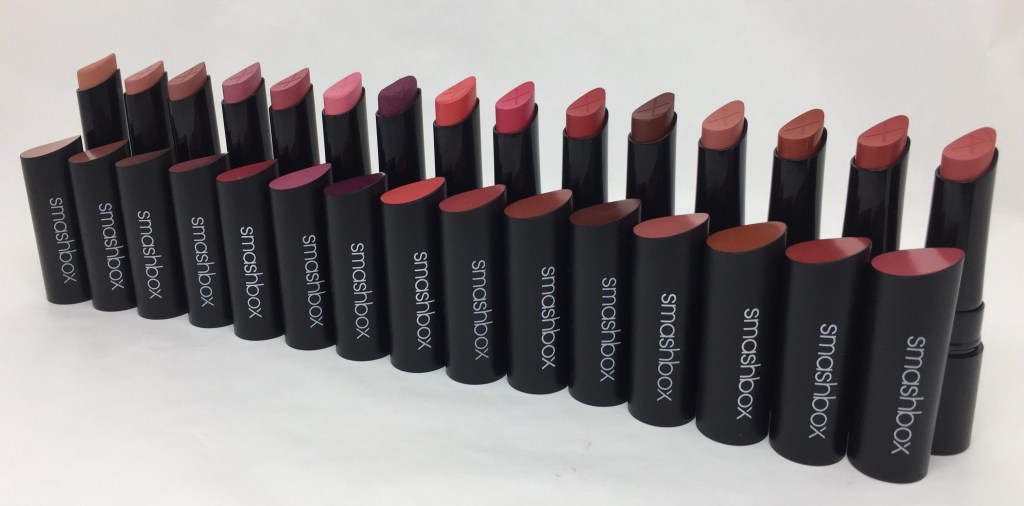 Smashbox lancia il rossetto CREAM TO MATTE la verisone in stick del famoso rossetto liquido ALWAYS ON. rougenuances.com/nuovo-rossetto…