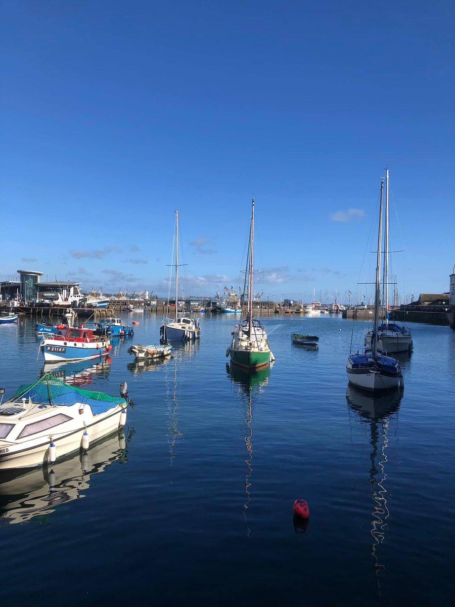 Morning all ! A glorious #brixham day & the team are getting together to discuss plans for #fishstock20 - who knows what lies ahead this coming year... but plans are continuing. Enjoy the sunshine. Shot by Rob Burke on fb earlier this morning 😎