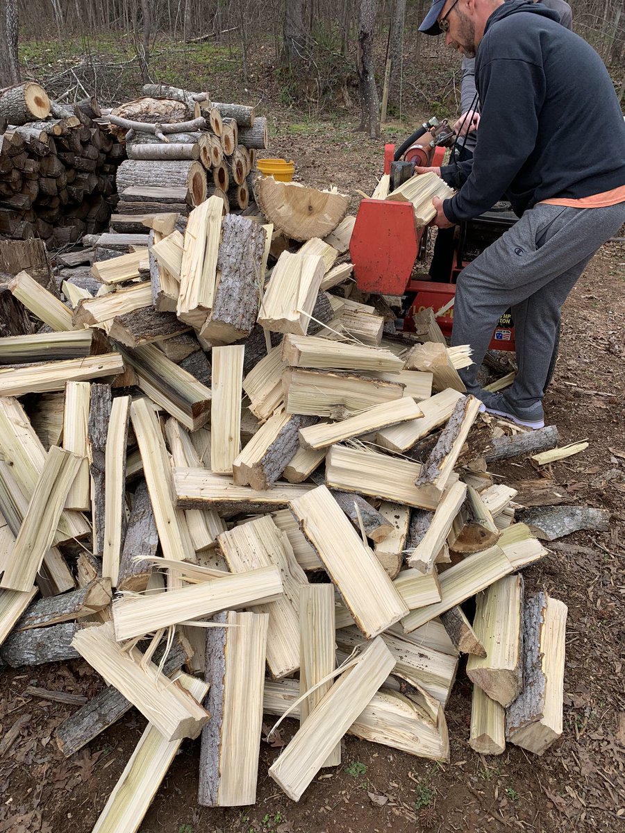 The crew is getting that BBQ wood split for this year.

#bbq #BBQLIFE #SouthCarolina #kcbs