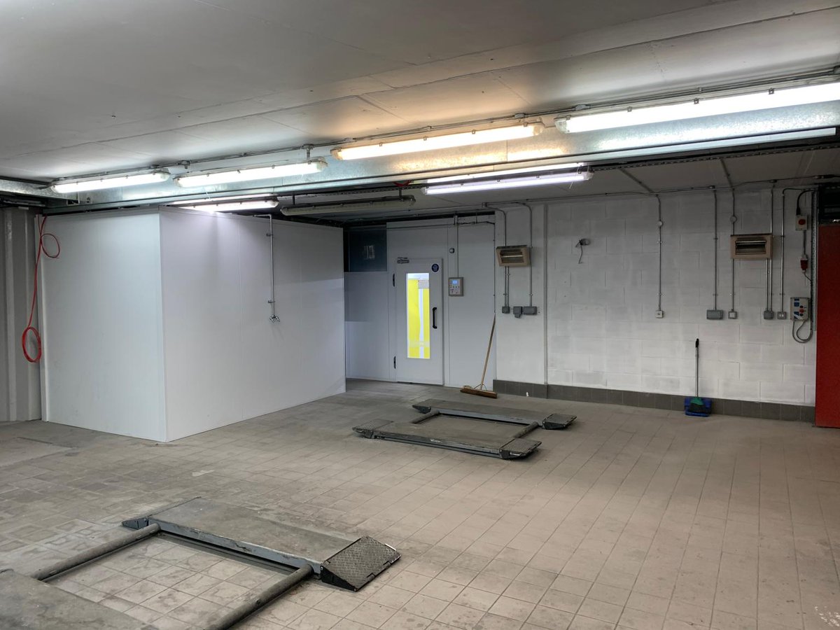 SprayboothTech's tweet image. Another fantastic installation by STL for @Sytner West London Audi. With thanks to @IDES and Logic.