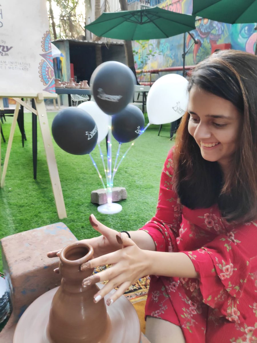 innov8cowork's tweet photo. When Monday turns Fun-day! 🎨🥳
Glimpses of an engaging and creative pottery session at our MIDC, Mumbai campus.
#Innov8Coworking #LifeAtInnov8 #RevolutioniseWork #OfficeGoals https://t.co/tOhBM98BPC