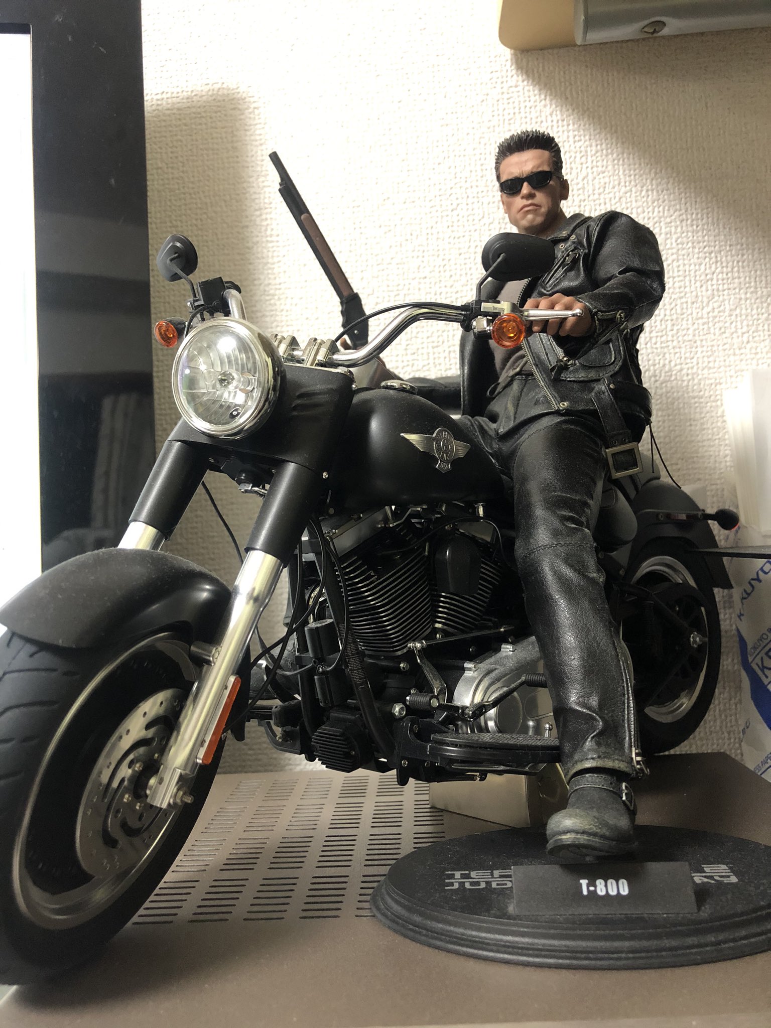 ホットトイズ 『ターミネーター2』T-800 & ハーレー バイク 1/6