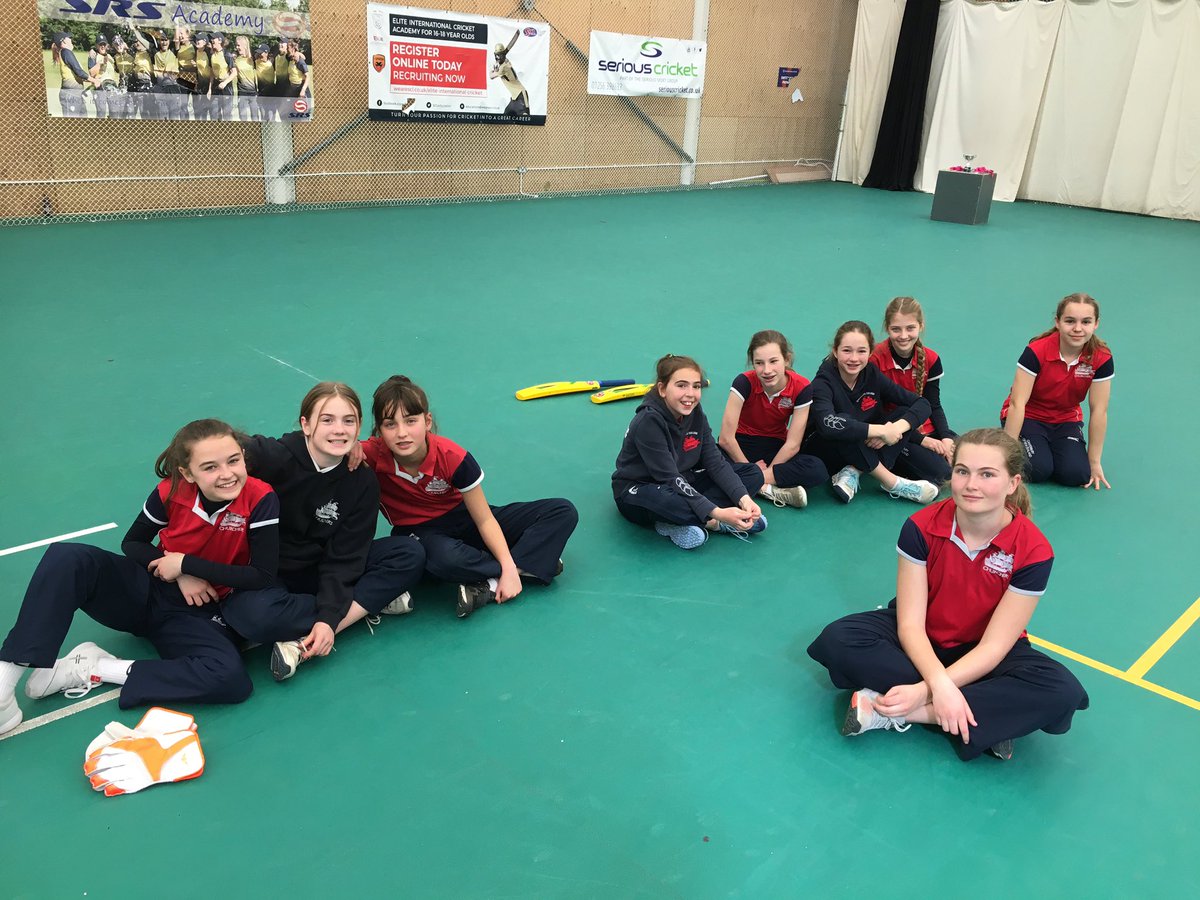 U13 girls finish 3rd after losing to Farnborough Hill. Well done girls on wonderful effort and bring on the Summer.