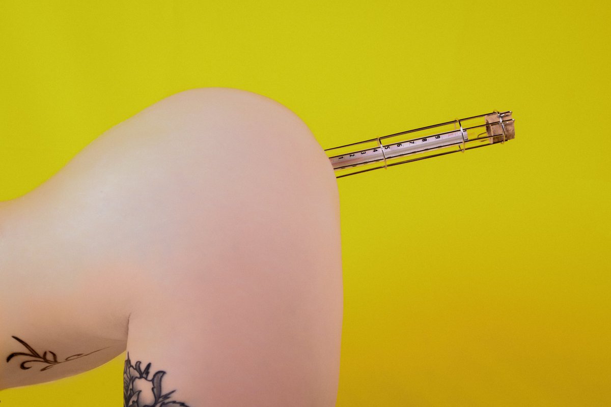 Zum aktuellen Anlass und für die „Huldigung“ eines begnadeten Künstlers in Quarantäne!

Denkt ans Fieber messen!

Model: <a href="/sweetasscandyyy/">candy 💟 findom</a>

#staythefuckathome #ass #naked #nude #COVID19 #coronapocolypse #FlattenTheCurve #coronavirus #StayAtHome #CoronaParty