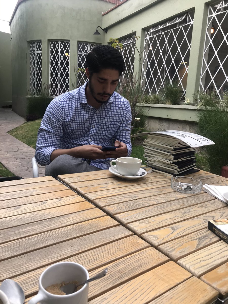 TheoreinAvesMin's tweet image. Agradecemos la visita que nos hizo desde Chihuahua, el filósofo y escritor Fernando Soledad presentando su obra El mito del hombre que escaló al sol. 
Para los que se quedaron con el deseo de leer el libro (ampliamente recomendable) lo pueden comprar en Amazon.
#Letrame #Pachuca