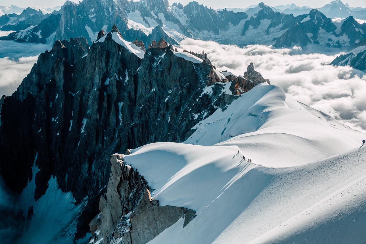 cliffhangersnc's tweet photo. Green Line: How Climbers Can Be Climate Activists https://t.co/5TCcxtHeiJ https://t.co/YciBpNniMV