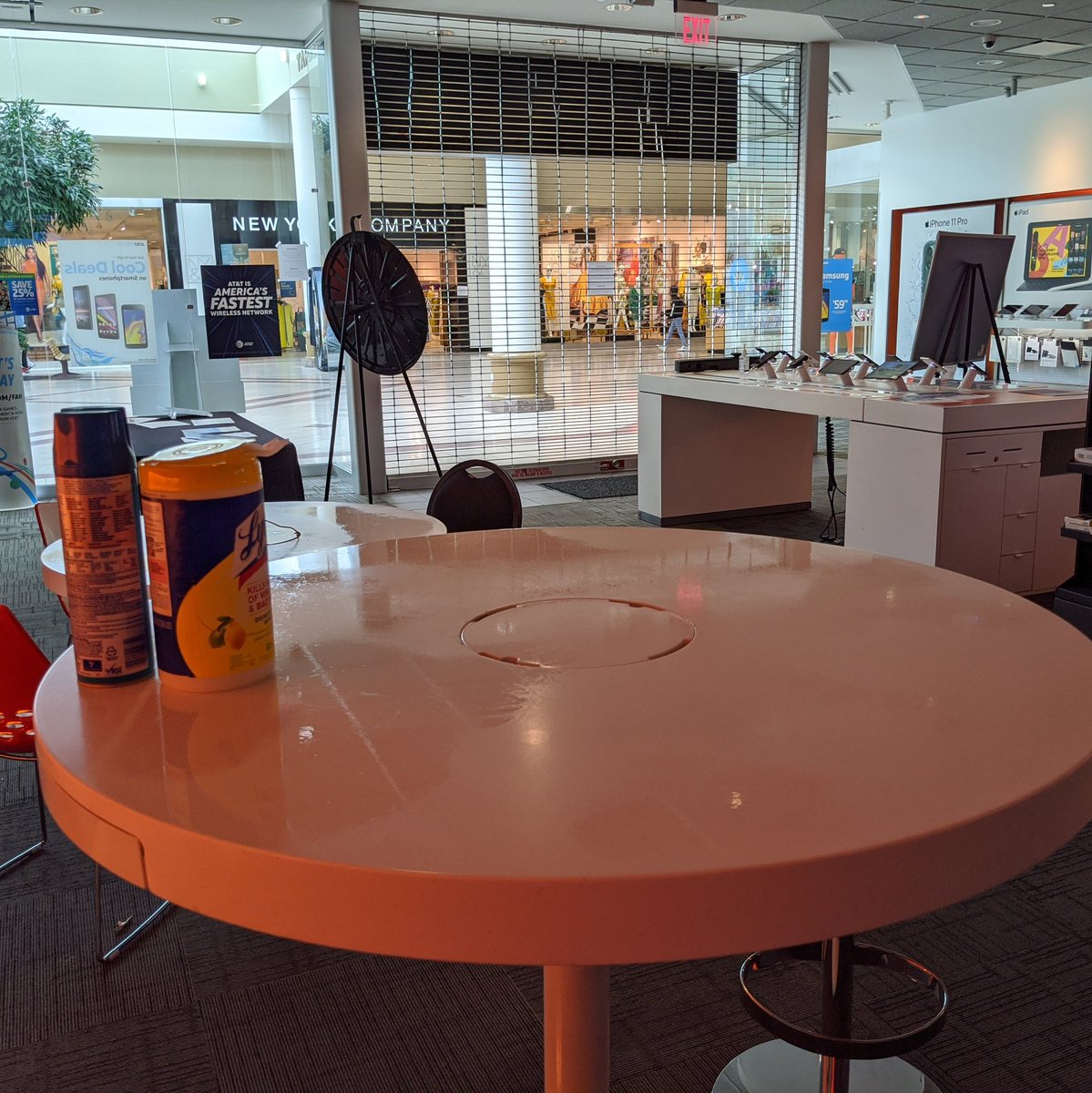 alexchevatt's tweet photo. Just a reminder to everybody that you should always look for a silver lining.  The CSquare Mallfia may be closed but that just means I have an opportunity to organize and deep clean! @cjay0908 @Aj_865x @DaleB1 @404girl https://t.co/rGrF2uVWIj