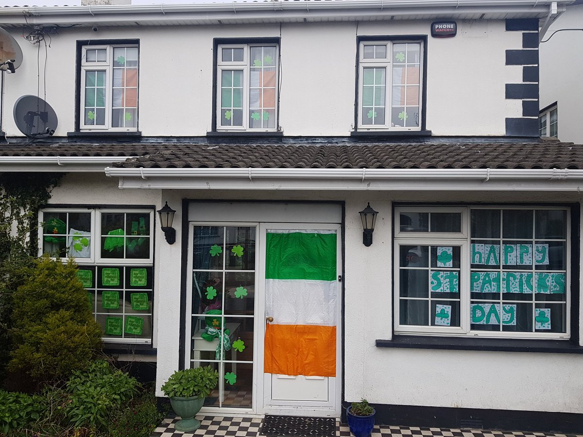 SwCrumlin's tweet photo. Very busy day today getting ready for tomorrow! 
#RTEVirtualParade
#paddys_panes https://t.co/bitZqckhJl