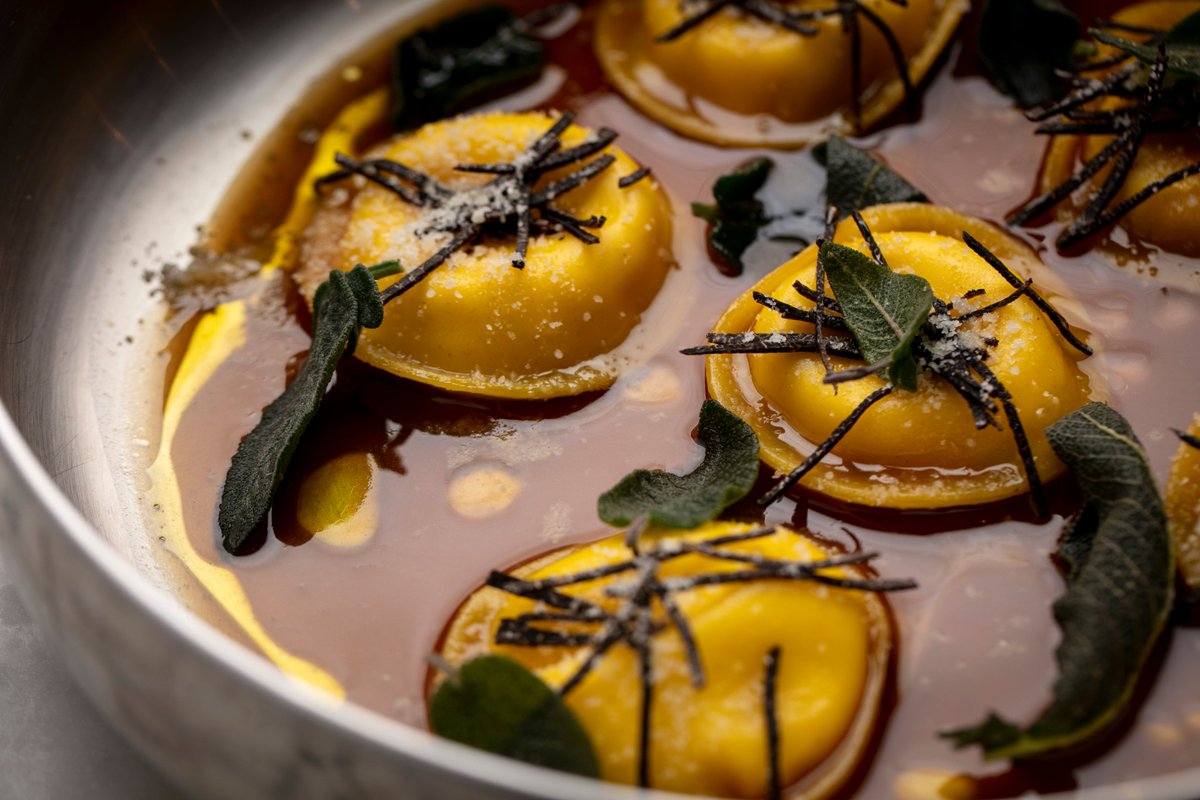 Countdown to Mother's Day begins now. Don't worry, there may be six days left but you can still book with us  buff.ly/2T7elfJ