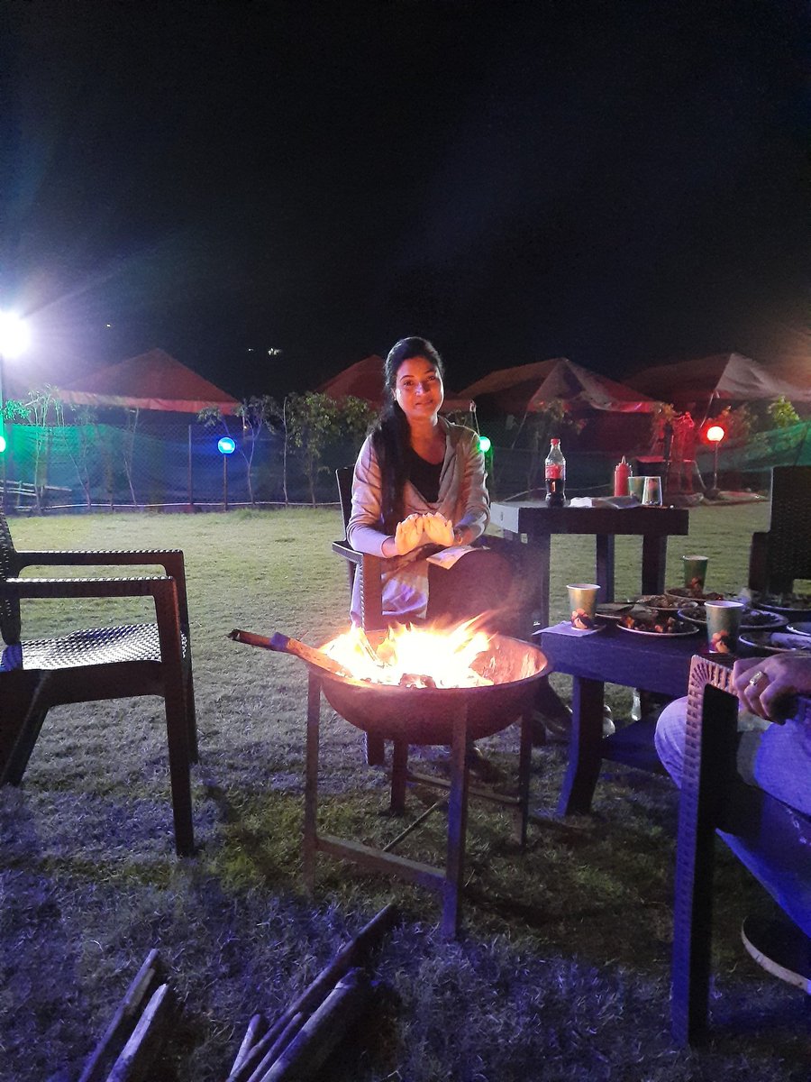 LambaAlka's tweet photo. #Campfire ...  In Just 2000 Rs,
Three Times meal , Room( Camp) wtih Attached Toilet,
clean n beautiful,
Away from fear of #Crona ... Close to #MotherNature #India 
Come n Stay here... :).
#BanjaraTola https://t.co/2e4f3DxRi3