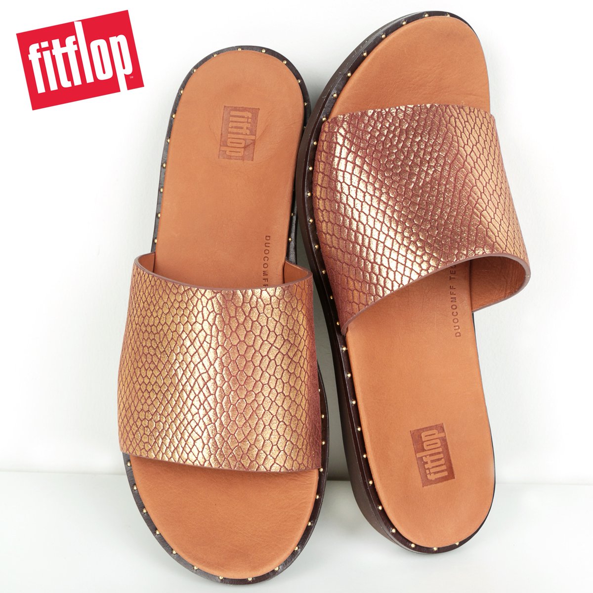 Looking for a fresh new look? Then these luxe leather slide on sandals from FitFlop are unbelievably comfortable and stylish.👡

Shop Now: soo.nr/a97F