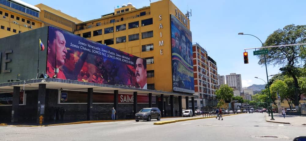 jaarreaza's tweet photo. Las medidas rigurosas que ha tomado el Gobierno Bolivariano son oportunas y pertinentes. Entre tod@s podemos aportar para cortar la cadena de transmisión del #COVIDー19 a tiempo. Actuemos con conciencia, paciencia, disciplina y prudencia. #QuedateEnLaCasa y mantente informad@. https://t.co/HklxXtp8BG