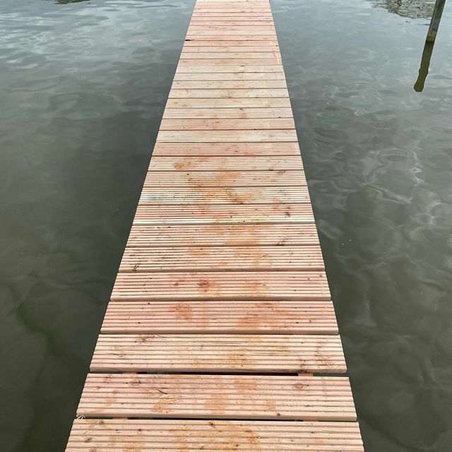 WSCMuiderberg's tweet photo. Wat een fijn dag om te klussen  #havenmuiderberg #lekkerzagen #schroeven #lekkerdoorgaan #zonnetje
Nog even en dan water op https://t.co/HbacrYStgU https://t.co/KZ8NlkB9pv