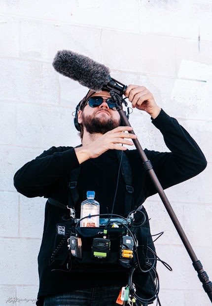 QuantumArcMedia's tweet photo. "I said a boom chicka boom."🎵 🎤🐣🎤

.

.

#quantumarcmedia #digitalcontent #videoproduction #moviemaking #moviemagic #filmmaking #corporateevents #commercial #creative #content  #videocontent #contentcreators #studio #cameras #creativesolutions  #filmindustry #problemsolvers https://t.co/uE3YVozMPv