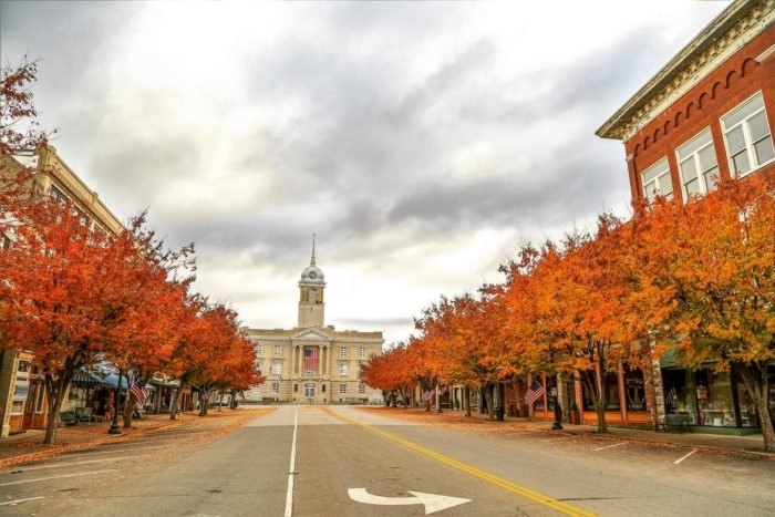 willandivey's tweet photo. The 7 Coziest Towns Near Nashville To Snuggle Up In This Season 
#willandivey

https://t.co/bLOoOg8MyW https://t.co/eFylW4DyUv