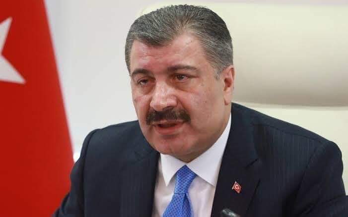 Gözlerden akan uykusuzluk çalışmaktan kızaran gözler  canla başla savaştığını unutmayacağız Sayın Bakan.<a href="/drfahrettinkoca/">Dr. Fahrettin Koca</a>