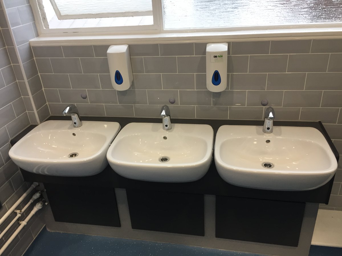 Hightowngroup's tweet photo. Looking back at a recently completed project @SalfordUni - toilet refurbishment across 4 floors 👋
#refurbishments #universities https://t.co/EtwlUmnIuP