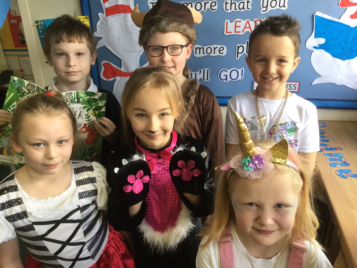 MissBHighlands's tweet photo. Wonderful costumes on world book day @WorldBookDayUK https://t.co/qHje3tlLtu